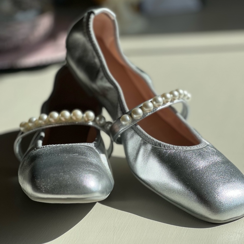 Stuart Weitzman Goldie Ballet Flat